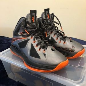 Lebron 10 “LAVA”🌋